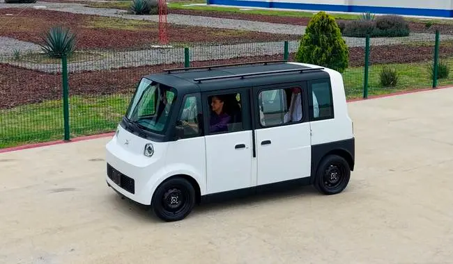 México presenta el Olinia 1, su primer vehículo eléctrico con un 50% de contenido local