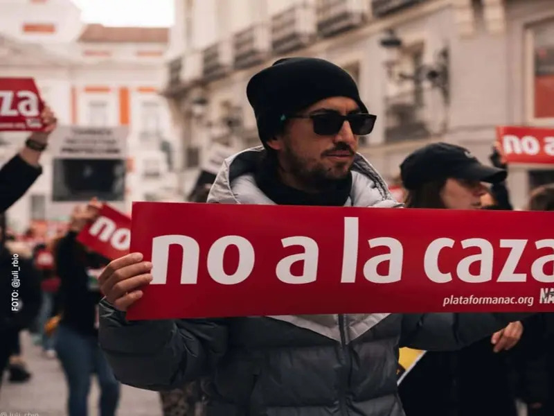 Polémica en Cantabria por licencias de caza y pesca gratis del Gobierno