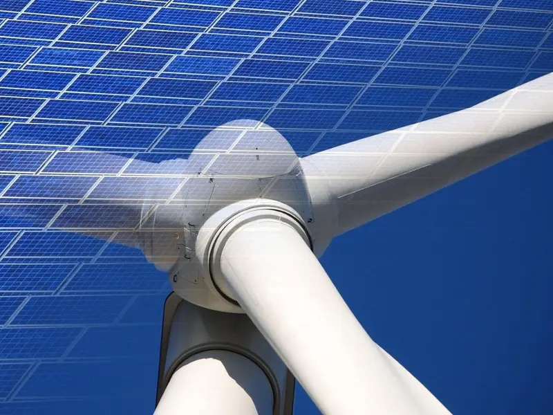 Aagesen advierte sobre la vulnerabilidad de los combustibles fósiles y la necesidad de renovables