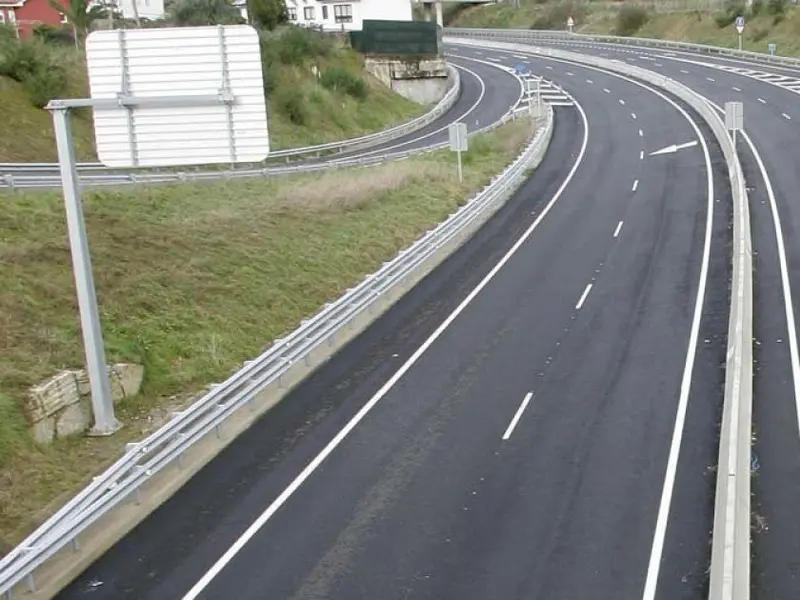 La Xunta destina 3 millones para mejorar carreteras en Oleiros y municipios cercanos