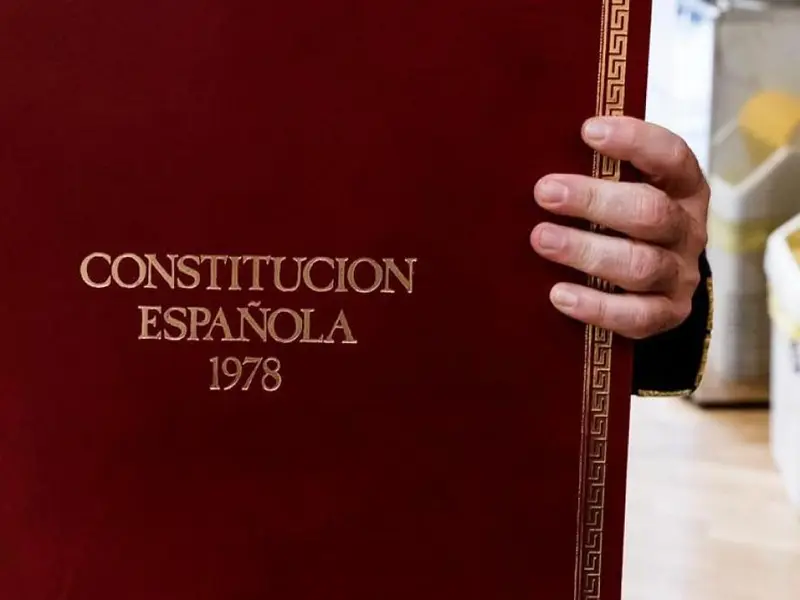 Estudiantes de Oleiros premiadas en concurso sobre la Constitución Española