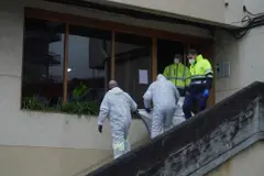 Un hombre de 77 años hallado muerto en un edificio de Perillo, Oleiros