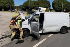 Accidente en Oleiros deja a una mujer herida en un choque con una furgoneta