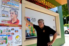 Un hostelero de Perillo pide a sus clientes encargar la comida con antelación