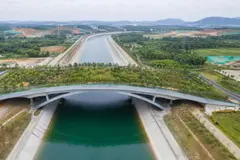 China construye un puente de 240 metros para proteger la fauna silvestre
