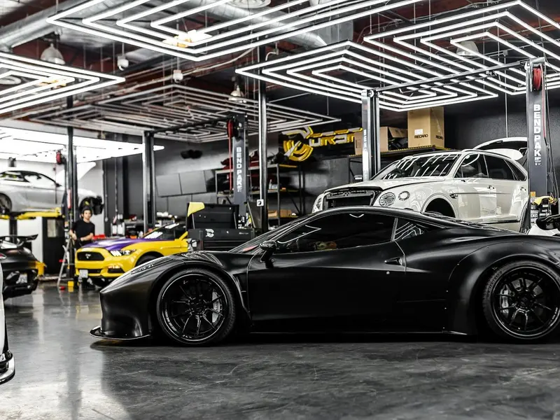 Navarra impulsa ayudas para modernizar talleres ante el crecimiento del vehículo eléctrico