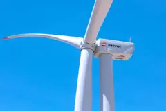Repsol vende el 49% de su cartera de energías renovables en España a Masdar