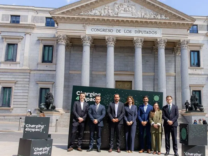 AORU exige medidas para acelerar la electrificación y la recarga en España