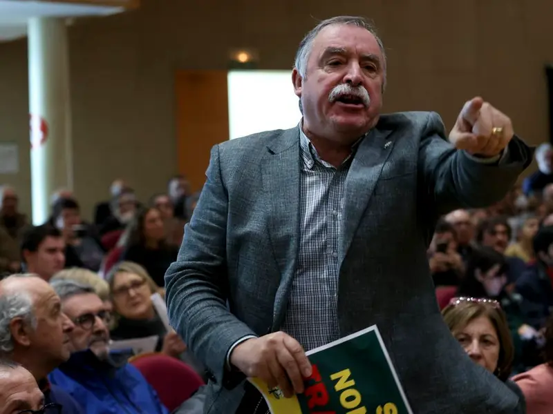 El PP de Oleiros lanza campaña para recoger testimonios de acoso al alcalde