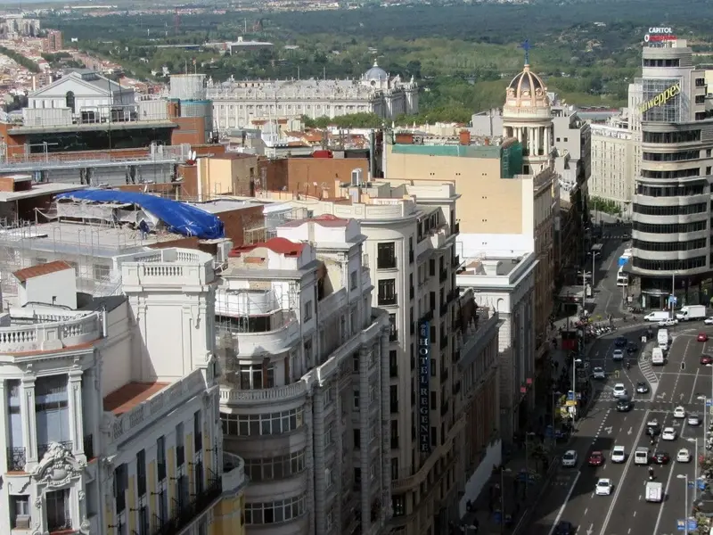 España a un paso de un millón de coches eléctricos e híbridos enchufables