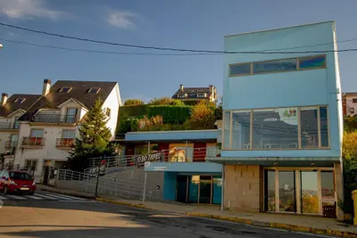 Oleiros adjudica el bar de la Casa do Pobo de Montrove tras varios intentos fallidos