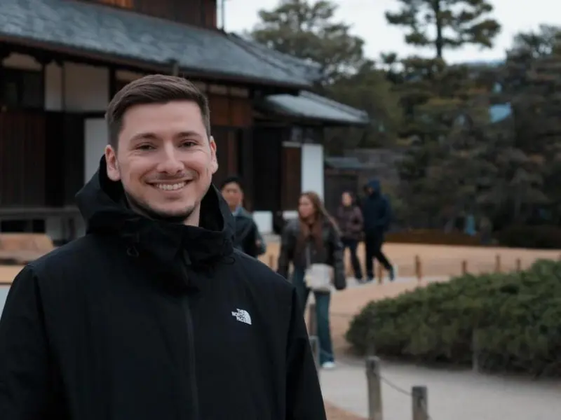 Un escritor de A Coruña presenta su thriller en un club de lectura local