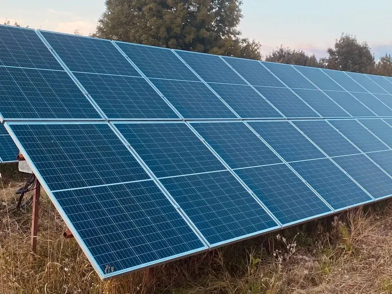 La planta fotovoltaica de Paredes de Nava: un impulso para el desarrollo rural en Palencia