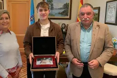 Lucas Yáñez, campeón europeo de patinaje, recibe homenaje en Oleiros