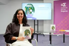 Lucía Quiroga presenta su 'Guía de periodismo inclusivo' en Casa Charry de Oleiros