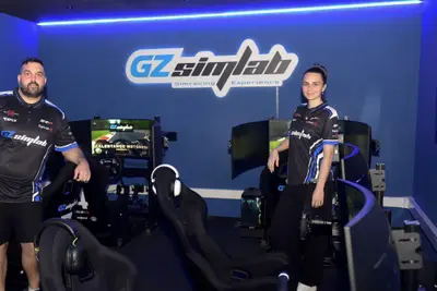 La Fórmula 1 se vive en Oleiros con GZ Simlab en Santa Cristina