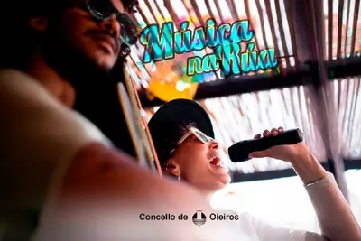 Inauguración del programa Música na rúa en Oleiros para dinamizar la hostelería