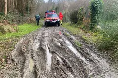 Complicada búsqueda del septuagenario desaparecido en Oleiros