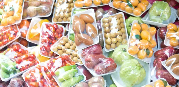 La FAO advierte sobre riesgos del plástico reciclado en envases de alimentos