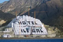 El hotel de El Algarrobico será demolido tras perder su licencia de obras