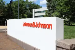 Johnson & Johnson recibe sellos de Transición Ecológica por reducir su huella de carbono