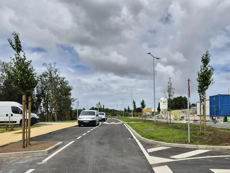 Oleiros aprueba la reparcelación de Icaria IV para desarrollo urbano