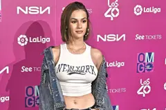 La boda de Nadia Jémez en Oleiros: un vestido impresionante y una emotiva ceremonia