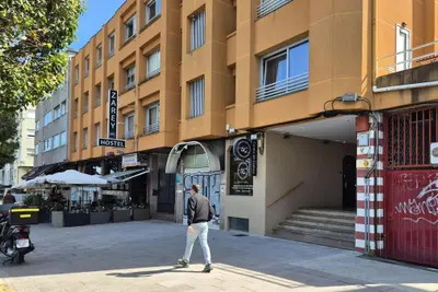 Se vende Bambina, la icónica discoteca de Santa Cristina cerrada desde 2013