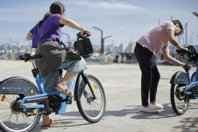 El PSOE propone conectar Oleiros con BiciCoruña en 2027