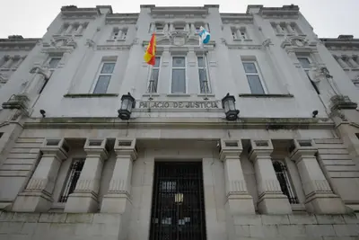 Desestiman recurso de comercial de Oleiros que reclama 50.000 euros tras ser despedida
