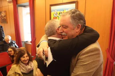 El alcalde de Oleiros celebra su absolución y planea ampliar su influencia electoral
