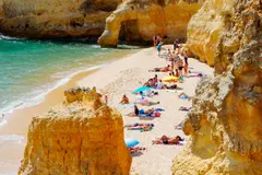 Europa refuerza la protección de sitios naturales ante el turismo masivo