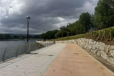 Oleiros avanza en el gran paseo marítimo que transformará su costa