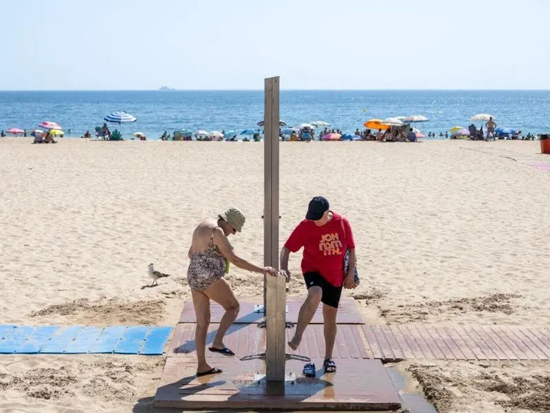 Multas de hasta 750 euros por usar jabón en playas españolas