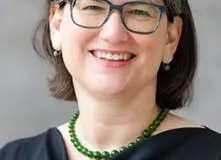 Kate Brauman advierte sobre conflictos hídricos por la demanda de centros de datos