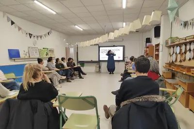 Éxito del taller de comunicación no violenta en Oleiros