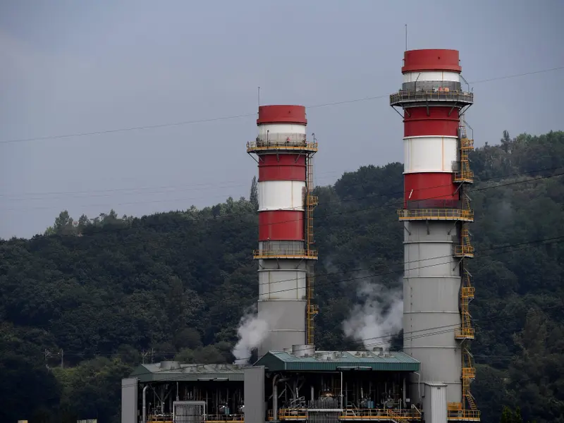 Aumento del 2,1% en emisiones de empresas españolas en 2025, según observatorio