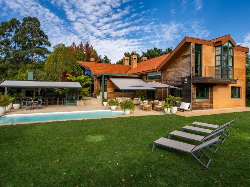 Se vende villa de lujo en Oleiros: un refugio exclusivo por 1,5 millones