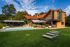 Se vende villa de lujo en Oleiros: un refugio exclusivo por 1,5 millones