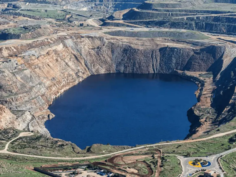 Manifestación contra vertidos mineros en el Estuario del Guadalquivir