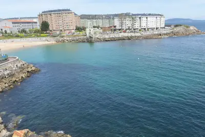 El alga invasora Rugulopteryx okamurae se extiende en la costa de A Coruña y Oleiros