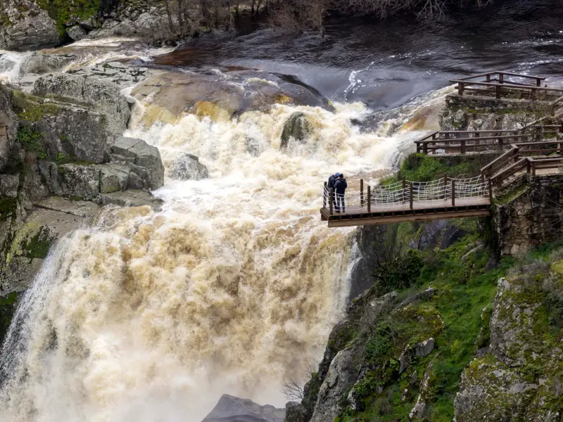 El Pozo de los Humos, un tesoro natural en su esplendor en España