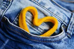 Cataluña promueve un pacto para reutilizar el 60% de la ropa y reducir residuos textiles