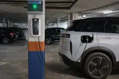 España enfrenta un reto: 4,6 millones de coches eléctricos necesarios para descarbonizar el transporte