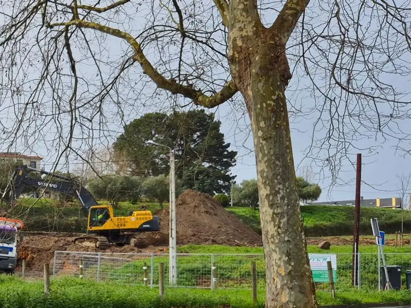 Comienza la construcción del nuevo Lidl de Bastiagueiro en Oleiros