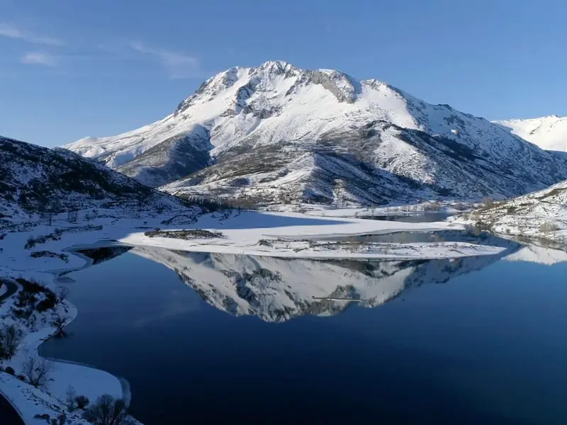 Ecologistas impugnan miradores de fauna en Montaña Palentina por riesgos ambientales