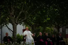 El papa León XIV aboga por un cambio económico para sanar el planeta en Italia