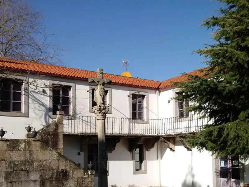 Subasta de parcela en Oleiros por 350.000 euros para urbanizar