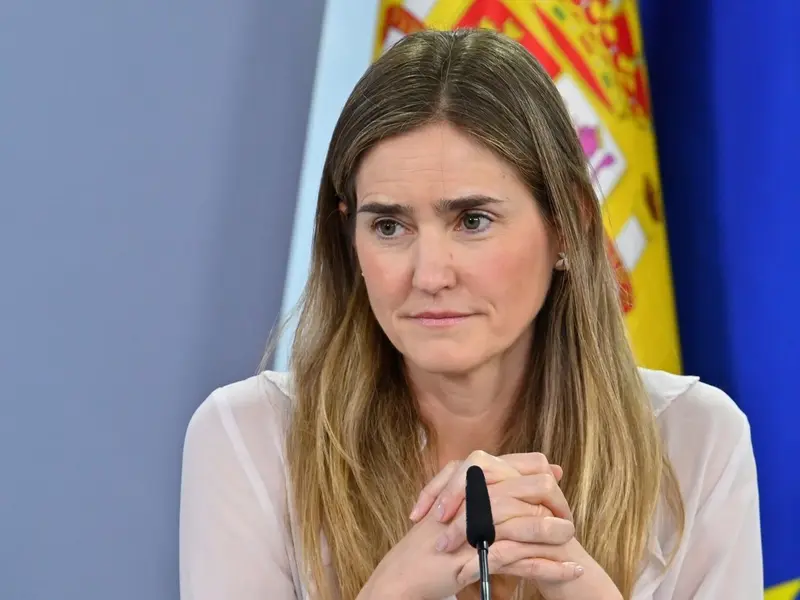 España aumenta fondos para modernizar renovables con 512 millones para eólica e hidroeléctrica