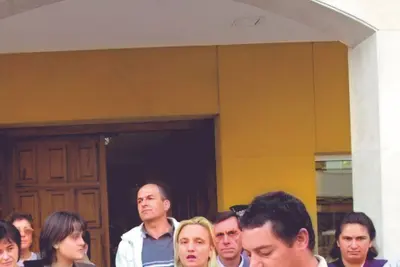 Hace 25 años, vecinos de Oleiros y Cambre toman la N-VI por mejoras
